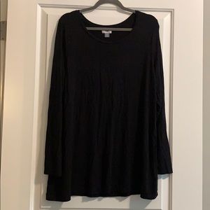 Black long sleeve shirt
